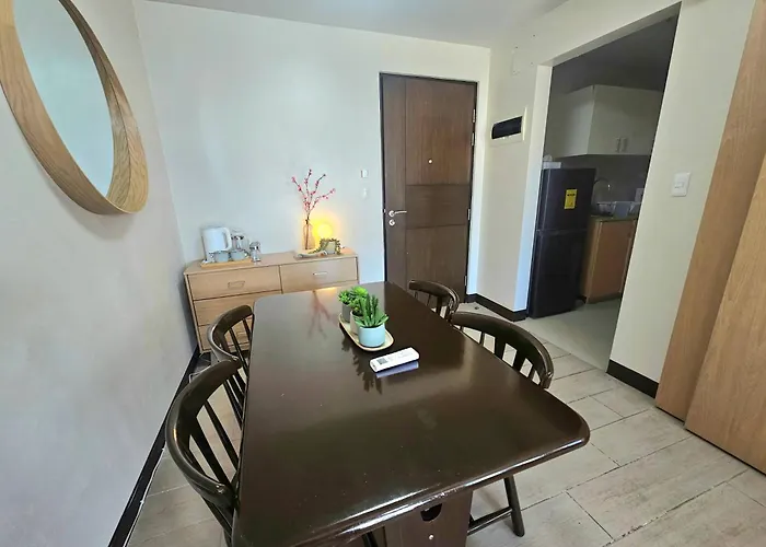 Japandi Zen 1br Greenbelt Hamilton Apartahotel Manila