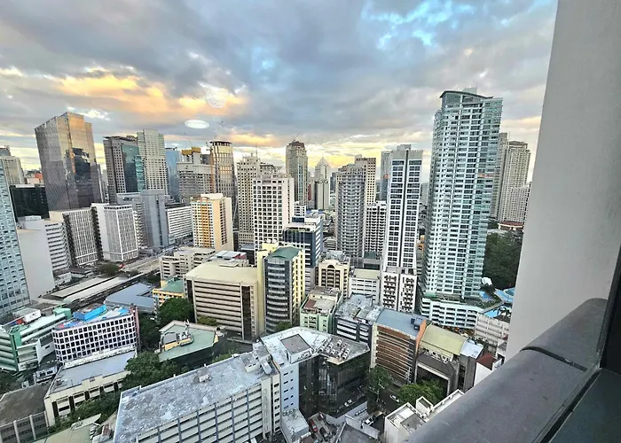 Apartahotel Japandi Zen 1br Greenbelt Hamilton 4*