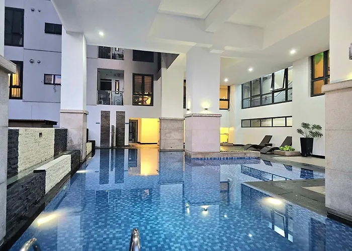 Japandi Zen 1br Greenbelt Hamilton Apartahotel Manila