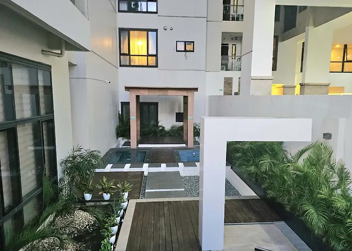 Apartahotel Japandi Zen 1br Greenbelt Hamilton Manila