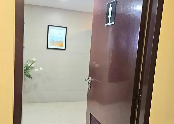 Apartahotel Japandi Zen 1br Greenbelt Hamilton Manila